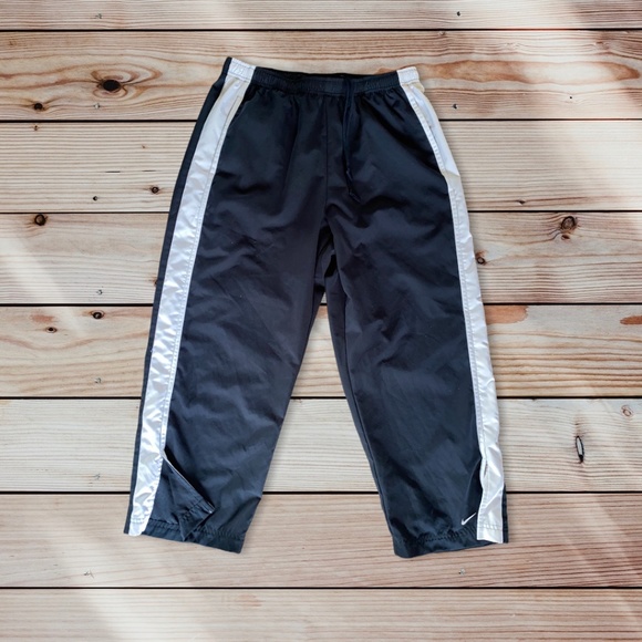 Nike Capri spring /summer pants - Picture 1 of 4